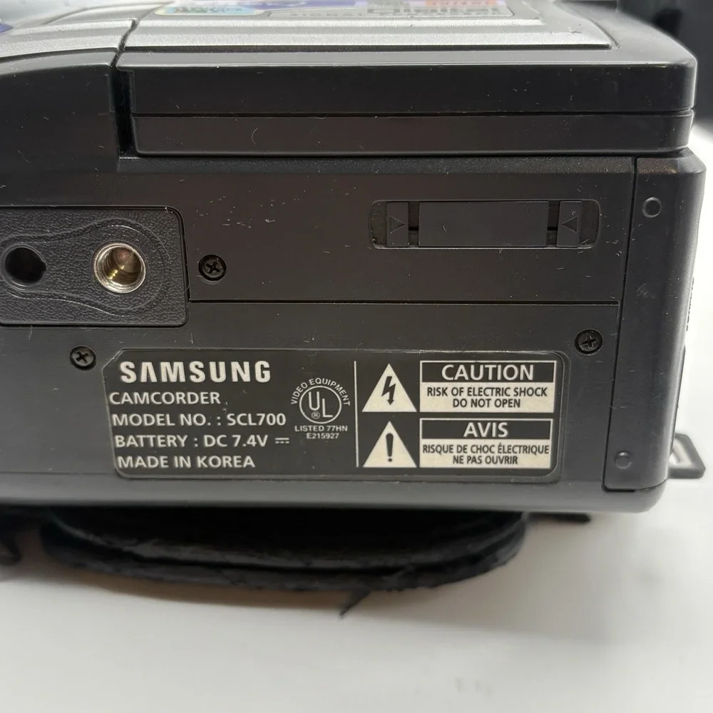 Samsung SCL810 SC-L810 8mm Video8 Hi8 Camcorder VCR Player No Battery No Charger
